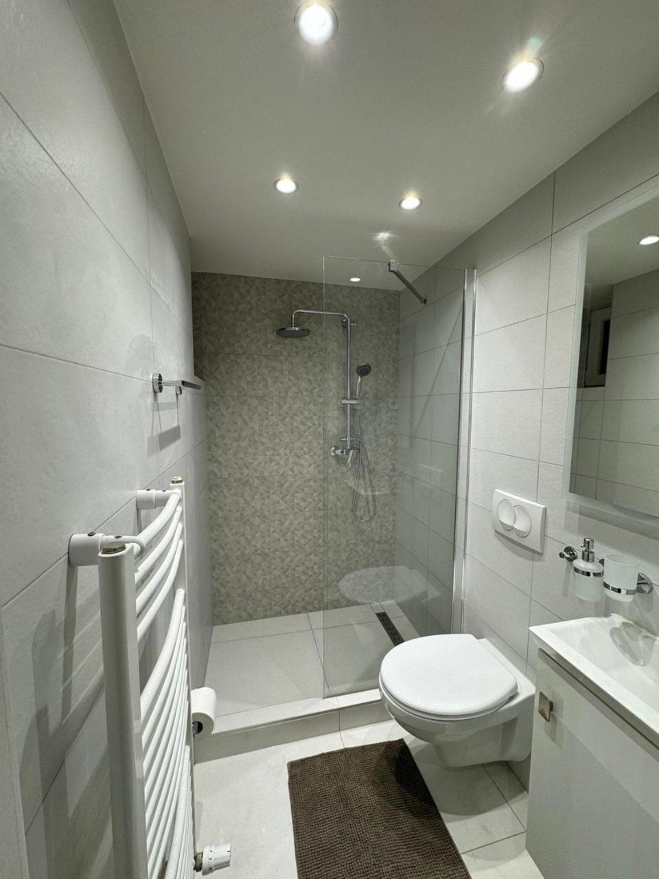 Astra Lux Bp Apartmán *