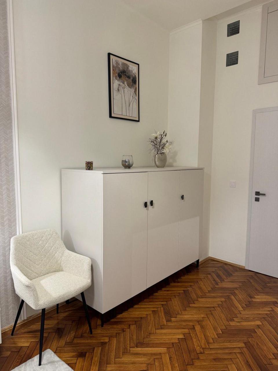 Astra Lux Bp Apartmán